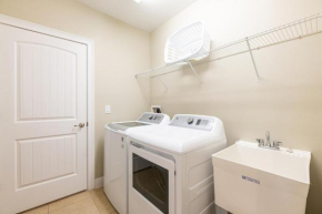 Gorgeous Home with Private Pool, Media Room and beautiful Disney Themed Kids Room, near Disney by Rentyl - 771L